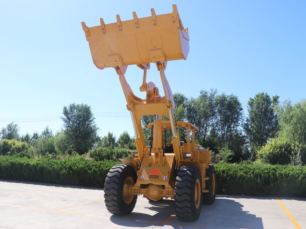 SDSG ZL40E underground mining loader with raised bucket
